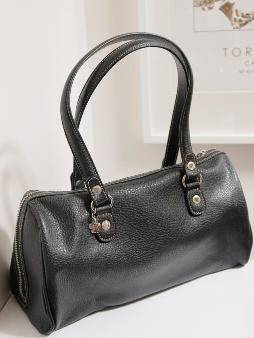 LIZ CLAIBORNE Dark Grey Faux Pebbled Leather Barrel Shoulder Bag Purse 2000s